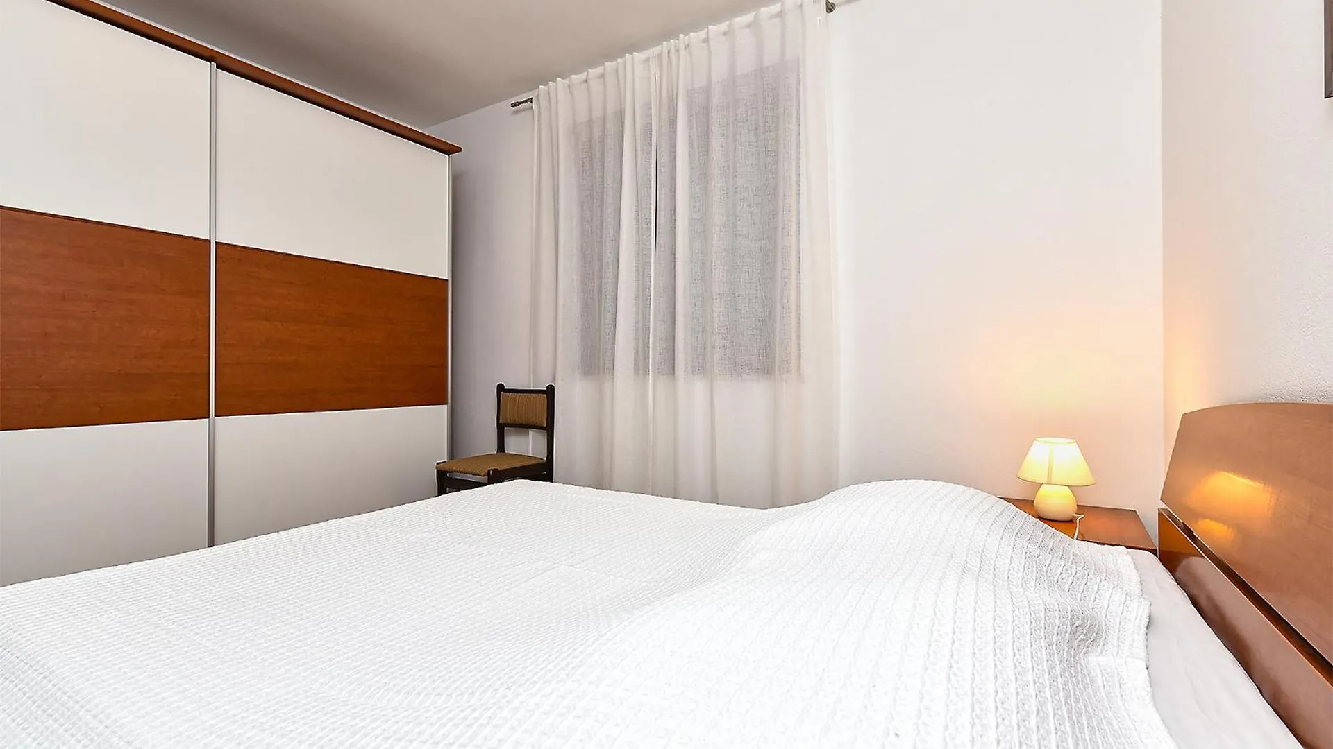 Apartments Presika 2372 Labin