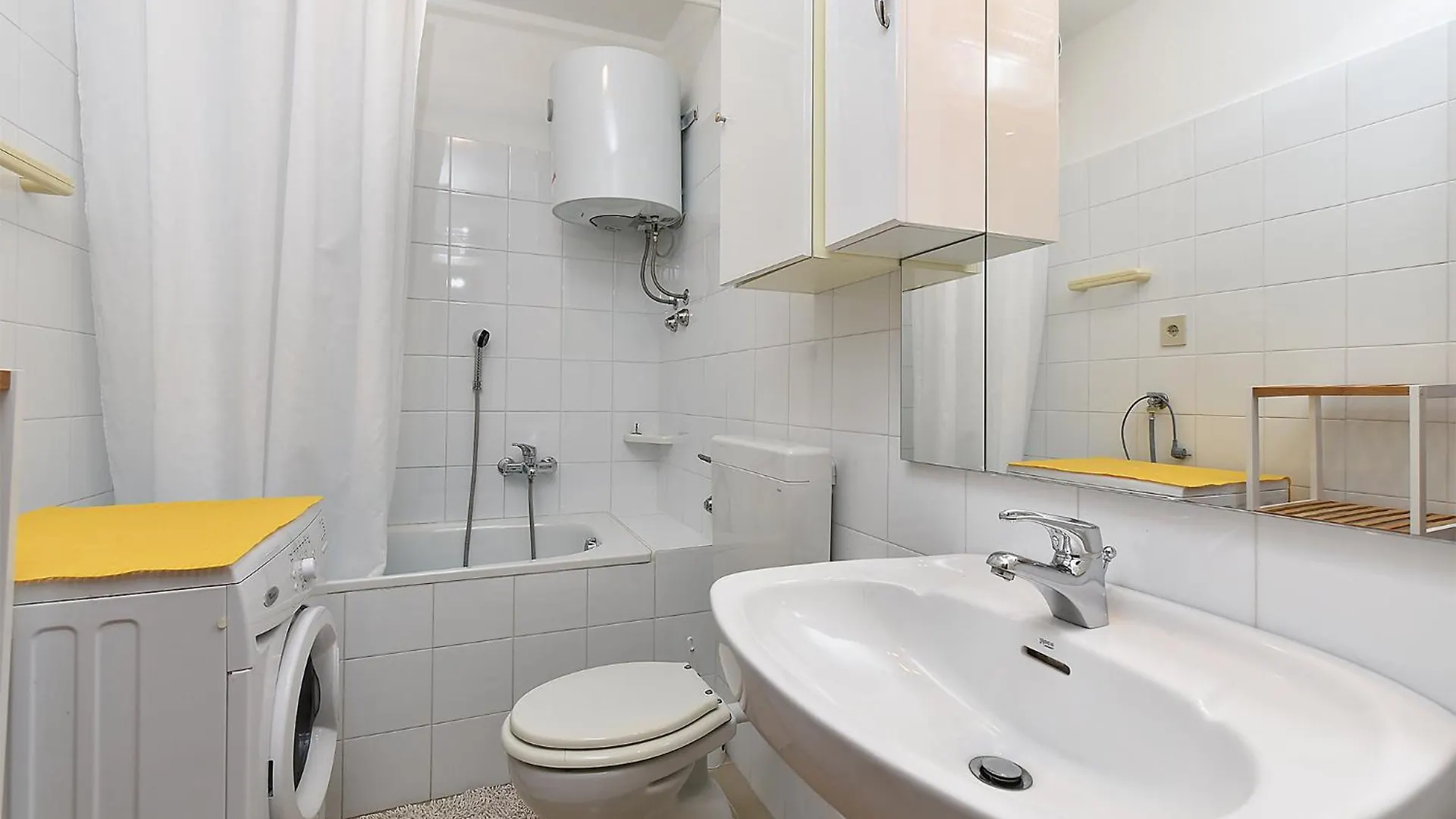 Apartments Presika 2372 Labin